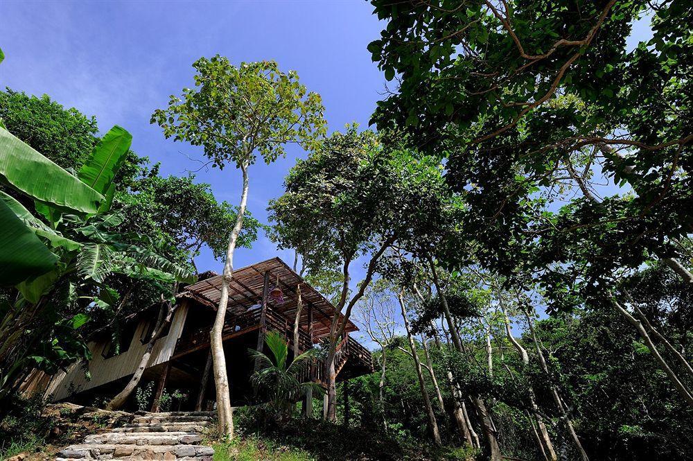 Sunwaree Phi Phi Resort Exterior foto